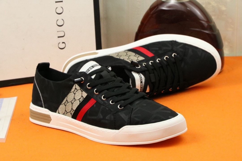 Gucci Casual Shoes